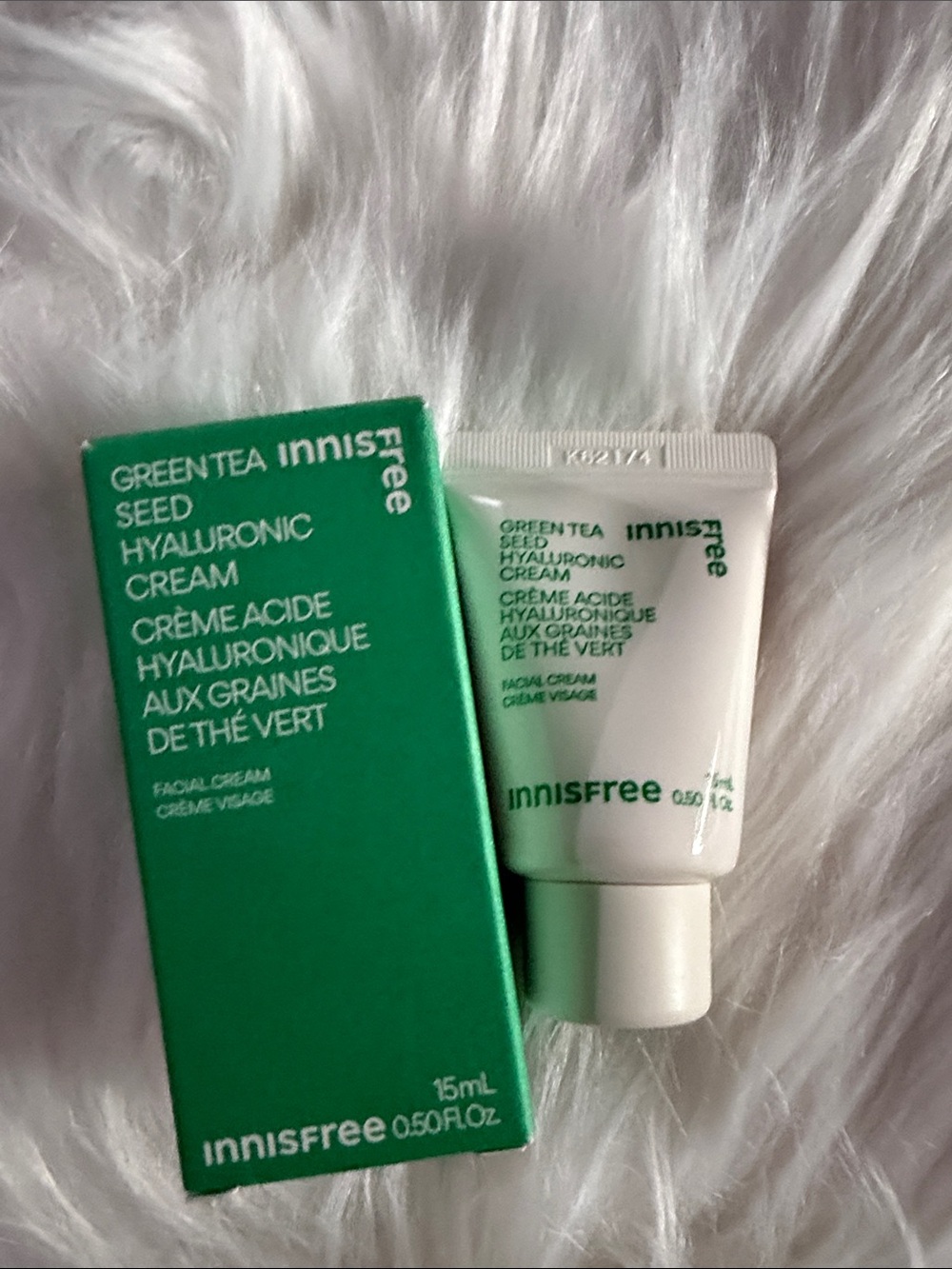 Innisfree Green Tea Seed Hyaluronic Cream — White & Green